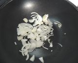 Une image de l'étape 2 de Saucisse de Montbéliard aux légumes.