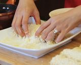 Foto langkah ke 7 dari resep Risol Udang Mayo: GARING, LEMBUT, ANTI SOBEK.