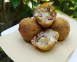 Foto langkah ke 8 dari resep Macaroni Cheese Ball (Bola Makaroni).