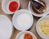 Hình bước làm 2 của món Bánh tráng trộn chiên giòn