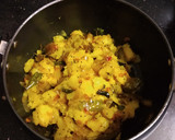 *டிட்டோ, ரோட் சைடு பொட்டேட்டோ மசாலா*(roadside potato masala recipe in tamil) ரெசிபி ஸ்டேப் 8 புகைப்படம்