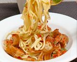Foto langkah ke 6 dari resep 258. SPAGHETTI CARBONARA WITH SOSIS.