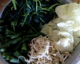 Foto langkah ke 1 dari resep Rujak Kangkung Tegal.