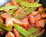 Foto del paso 6 de la receta: Curry de solomillo de cerdo con tirabeques