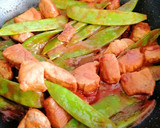 Foto del paso 6 de la receta: Curry de solomillo de cerdo con tirabeques