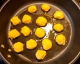 Töltött minipaprikák dödöllével és paradicsom szósszal recept fázis 3 fotója