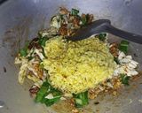 Foto langkah ke 5 dari resep Mie Goreng Simple.