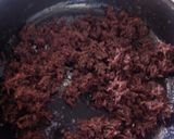 A picture of step 2 of Beetroot halva.