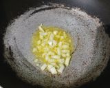 Foto langkah ke 2 dari resep Nasi Goreng Gorengan Sederhana.