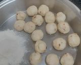A picture of step 5 of The 3 C ' s Cocktail Samosas.