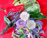 Foto del paso 2 de la receta: Ensalada de pimientos asados en salsa invertida del mismo asado
