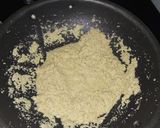 A picture of step 2 of Suji halwa.