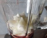 A picture of step 1 of Tropical mint mojito.