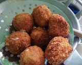 Foto langkah ke 8 dari resep Potato balls Moza.