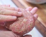 A picture of step 3 of Japanese Hamburger Steak.
