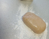 Foto del paso 8 de la receta: Empanada de cebolla caramelizada, tofu y queso de cabra