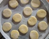 Foto del paso 3 de la receta: Alfajorcitos de maicena con aceite