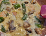 Foto del paso 9 de la receta: Revuelto de langostinos y almejas