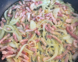 Foto del paso 4 de la receta: Pasta carbonara auténtica 🇮🇹🥚🧀🧅🥓