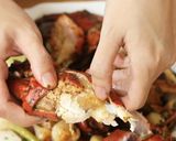 Foto langkah ke 10 dari resep Garlic Butter Crab.