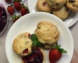 Gambar langkah 8 resipi Scones.