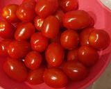 Une image de l'étape 1 de Tomate cerise au fromage frais.