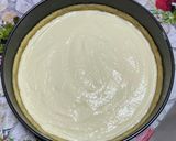 Foto del passaggio 3 della ricetta Crostata di fragole e ricotta🍓 (simil cheesecake)