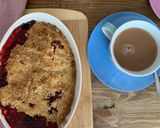 A picture of step 4 of Plum crumble.