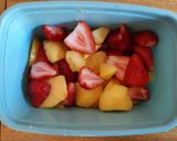 Foto del paso 1 de la receta: Licuado de frutilla y durazno frappé 🇺🇾