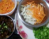 এগ-চিকেন চাউমিন (Egg-chicken chow mein recipe in Bengali) রেসিপি ধাপ - 2 ছবি