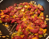 Foto del paso 4 de la receta: Macarrones con chorizo gratinados