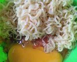 Foto langkah ke 2 dari resep Martabak Mie (dengan sayuran).