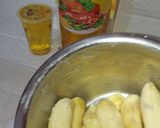 Foto langkah ke 4 dari resep Bolen Pisang Coklat dengan minyak goreng.