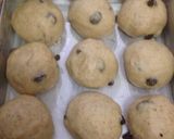 Foto langkah ke 5 dari resep Roti Kismis.