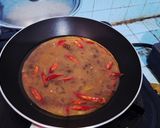 Foto langkah ke 2 dari resep Telur Dadar Abon Pedas.