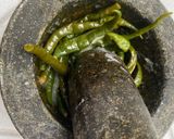 Foto langkah ke 2 dari resep Sambal Cabe ijo padang.