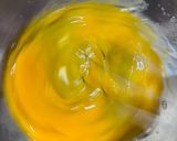 Foto langkah ke 3 dari resep 263. Bolu Karamel Panggang (Tanpa Mixer).