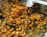 कोबीची भाजी (kobichi bhaji recipe in marathi) रेसिपी स्टेप 2 फोटो 