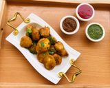 A picture of step 4 of Anda Pakora.