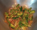 A picture of step 2 of Egg Bhurji.