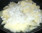 Foto del paso 4 de la receta: Tortilla de patatas con cebolla