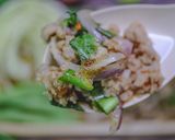 รูปขั้นตอนการทำที่ 22 ของ ลาบหมู ทำง่าย อร่อย แซ่บสะใจ