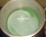 Foto langkah ke 2 dari resep Puding Tape Ketan Hijau.