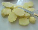 Foto del paso 2 de la receta: Pastel de bacalao y patatas gratinado al horno
