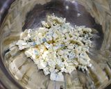 Foto del paso 2 de la receta: Tartitas de queso Roquefort y pera 😋