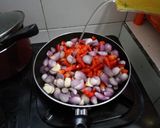 Foto langkah ke 2 dari resep Sambal Bawang Pedas Pas.