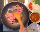รูปขั้นตอนการทำที่ 3 ของ หมึกผัดไข่เค็ม +หมูสับหน่อยๆ😂