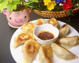 Hình bước làm 5 của món Sủi cảo chiên bằng nước.món ăn Nhật Bản (Gyoza)