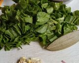 A picture of step 1 of Creamy Spinach Soup.