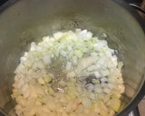 A picture of step 2 of Carrot and onion soup.